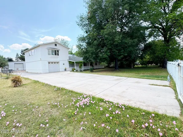 3215 W Orangewood Avenue, Phoenix, AZ 85051