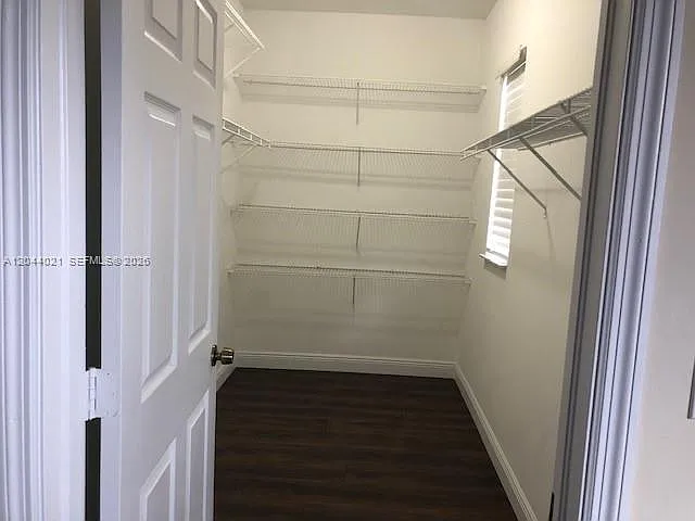 1142 NE 41st Ave — Photo 8