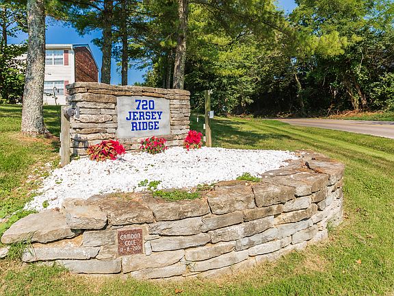 2nd image of 720 Jersey Ridge Rd APT J5
