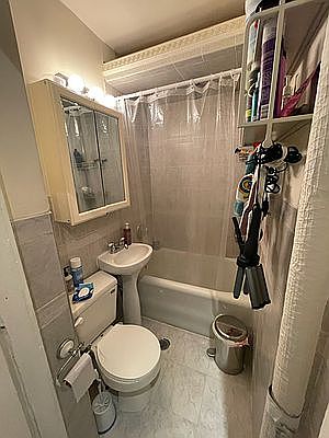 5th image of 261 W 94th St #2
