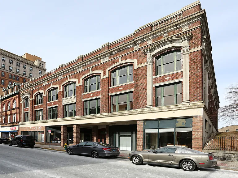 225 State St #101 — Photo 12