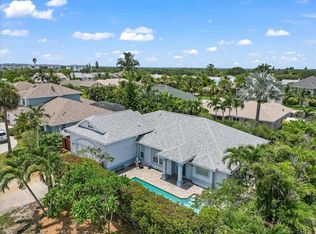 330 S Brevard Ave, Cocoa Beach, FL 32931