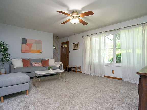 4th image of 3441 W 56th St