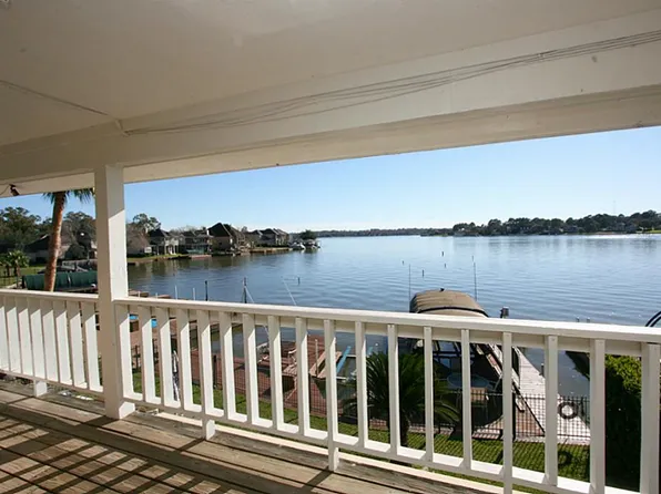 53 La Costa Dr, Montgomery, TX 77356