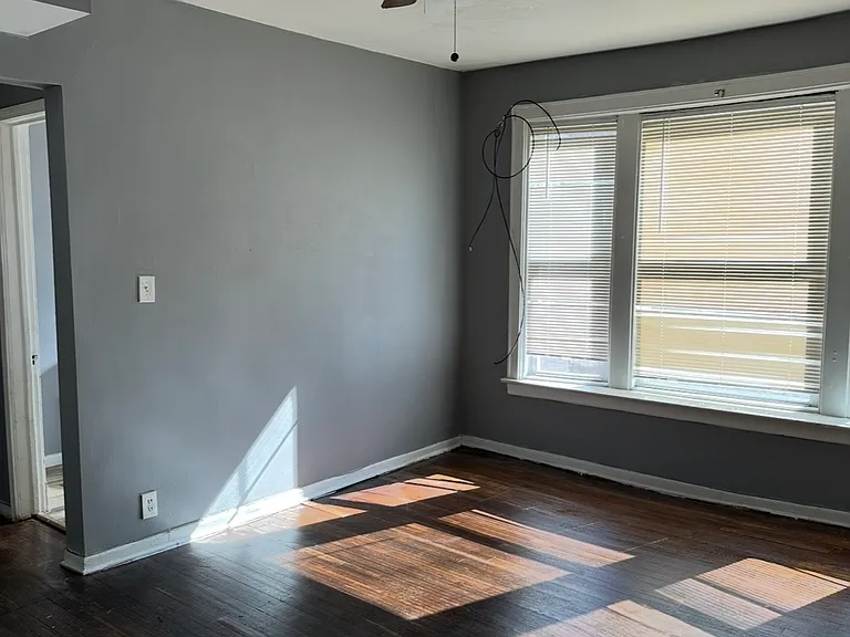 6816 S Cornell Ave #3S — Photo 8
