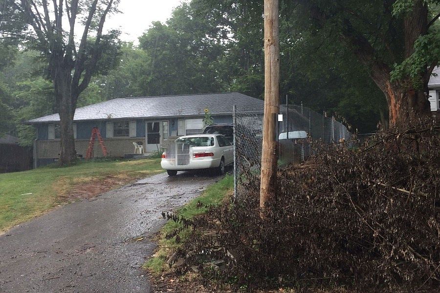 1st image of 913 Rexdale Dr