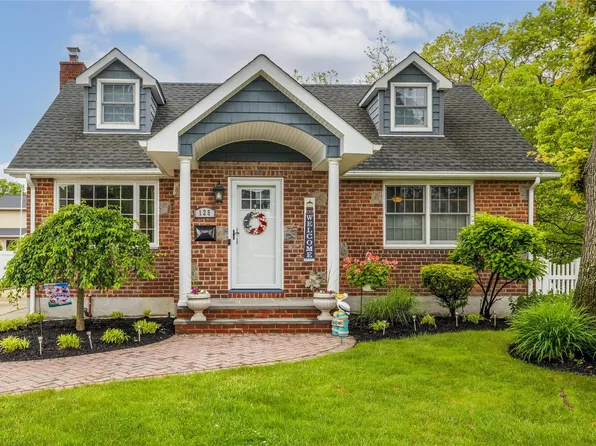 125 Frederick, Merrick, NY 11566
