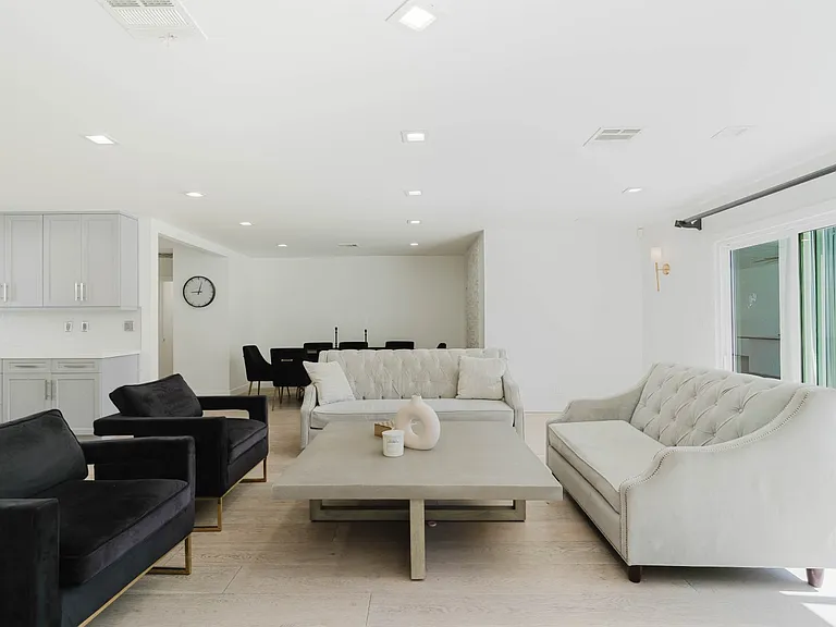 11072 Chimineas Ave — Photo 9