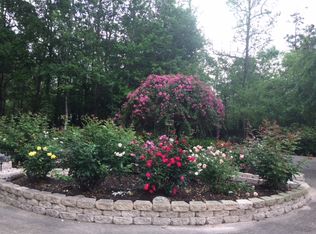 10864 Gilbert Dr, Beaumont, TX 77705