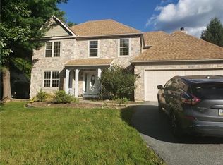 942 Pennsylvania St, Whitehall, PA 18052