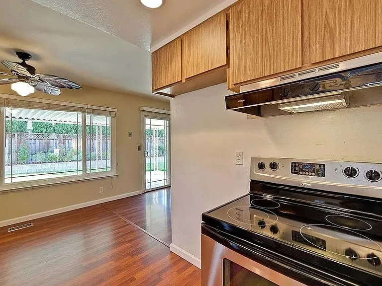 5951 Garces Ave — Photo 4