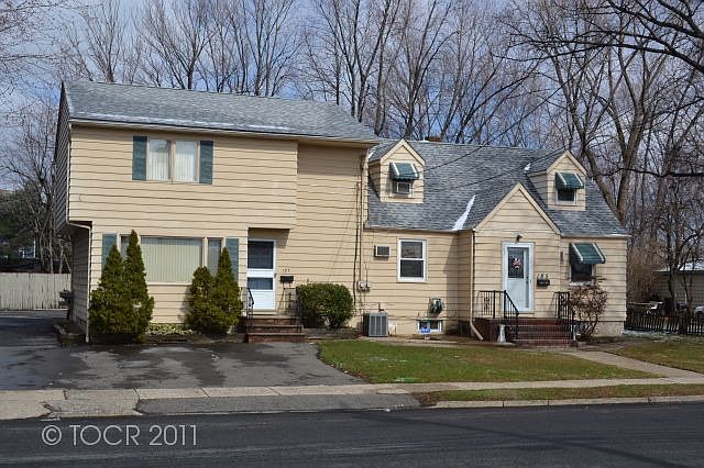 2nd image of 185 Martha Ave