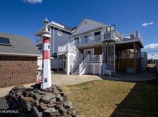 526 Ocean Ave, Sea Bright, NJ 07760