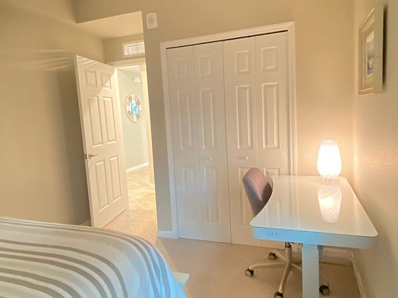 5th image of 14041 Heritage Landing Blvd #512