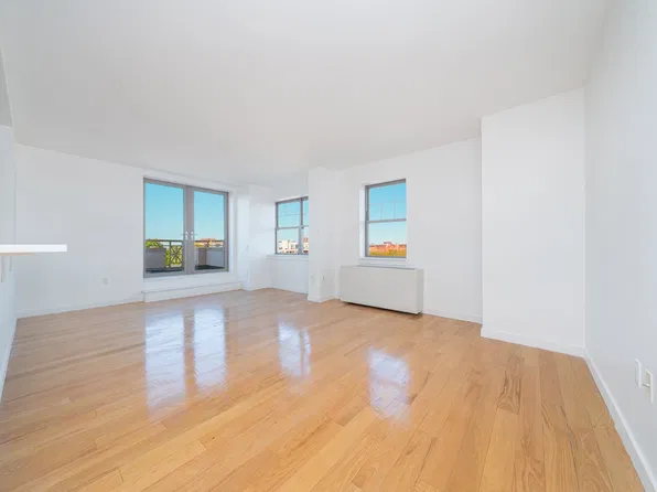 7525 153rd St APT 833, Flushing, NY 11367