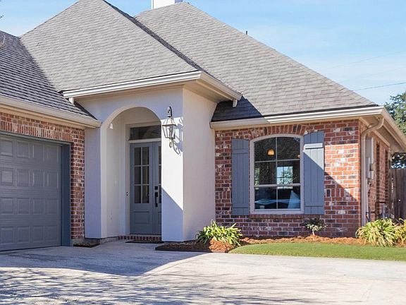 3rd image of 106 Imperial Palm Ln