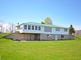 16288 140th Ave, Leroy, MI 49655