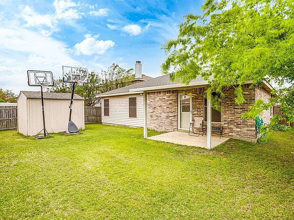 3rd image of 4045 Golden Horn Ln