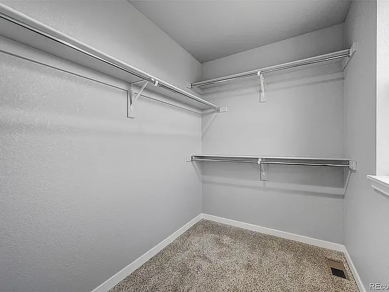 589 S 3rd Ave — Photo 18