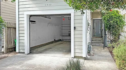 1717 Chase St Photo 1 1717 Chase St Photo 1