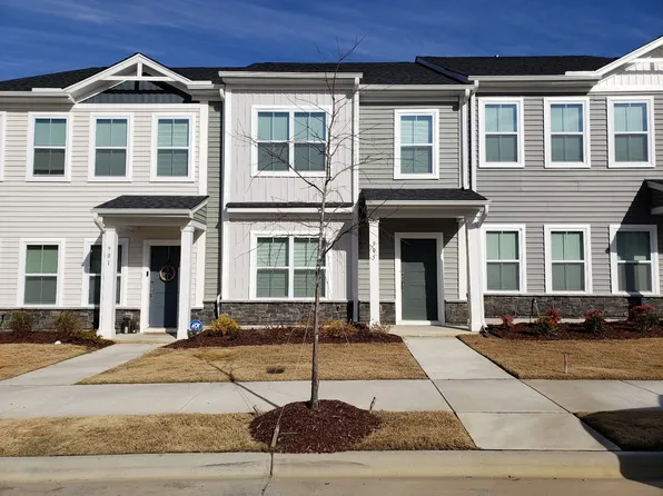 905 Robbie Jackson Ln, Fuquay Varina, NC 27526