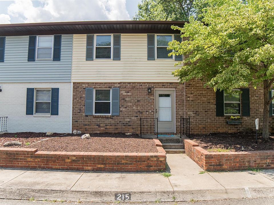 1st image of 215 Belle Terre Dr