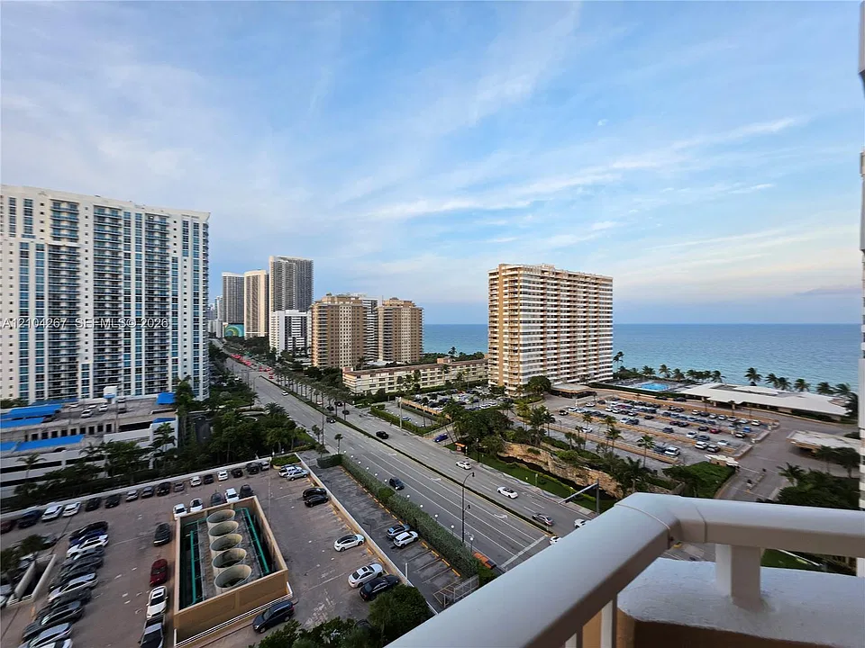 1985 S Ocean Dr #14K