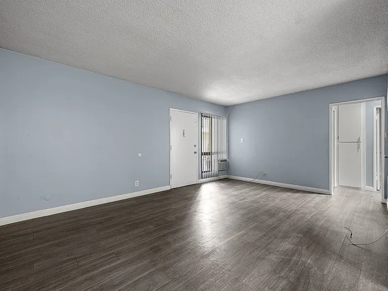1975 S Corning St #2 — Photo 9