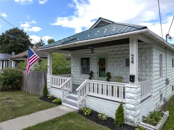 24 Delaware Ave, Bath, NY 14810