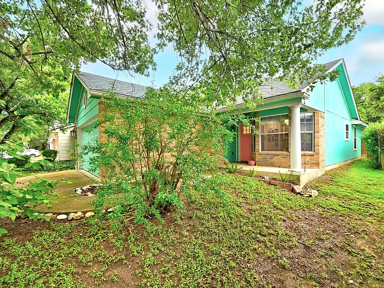 1103 Emmitt Run — Photo 3