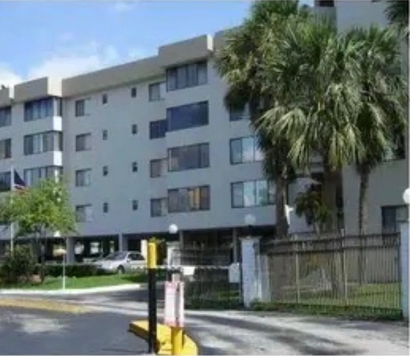 3 bed, 1475 sqft, $3,200 — Photo 3