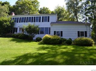 25 Hardscrabble Hl, Chappaqua, NY 10570