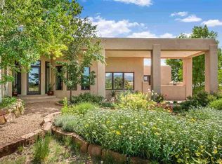 44 Vereda Serena Rd, Santa Fe, NM 87508