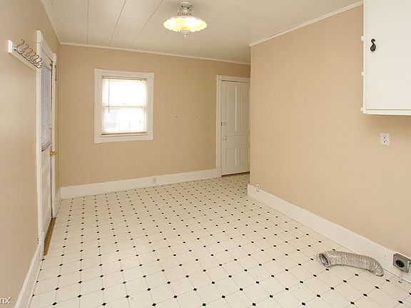 Main floor Laundry area