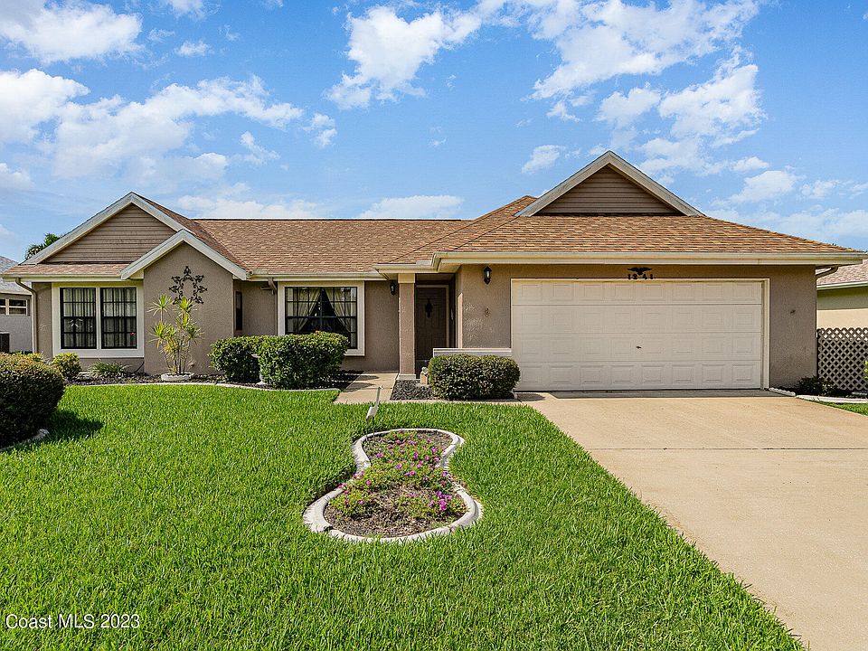 1st image of 1241 Lakeview Dr