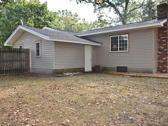4th image of 1351 Woodhaven Ave