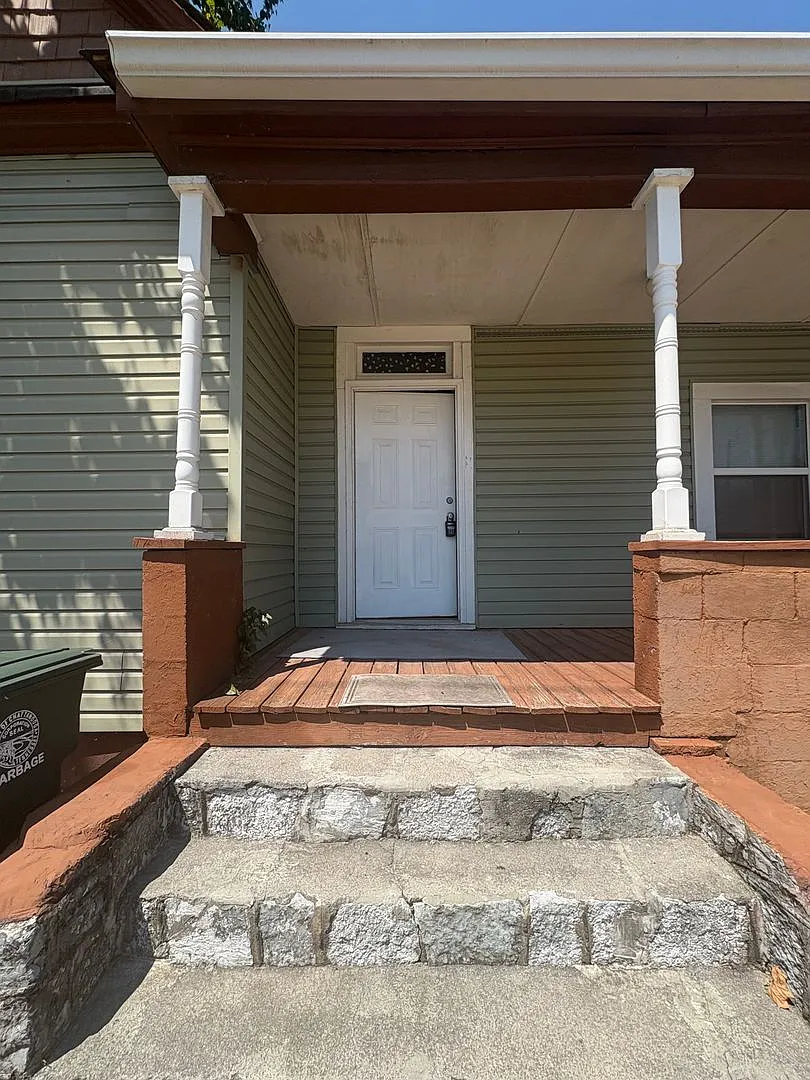 2 bedroom 1 Bath House — Photo 2