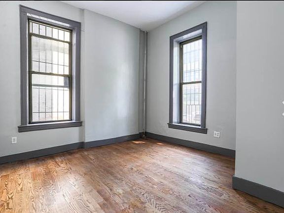 2nd image of 144 Stuyvesant Ave APT 1R