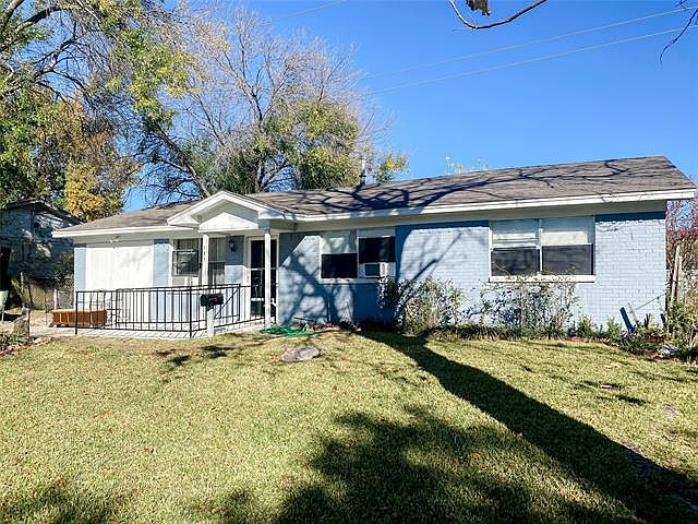 1st image of 313 W Grubb Dr