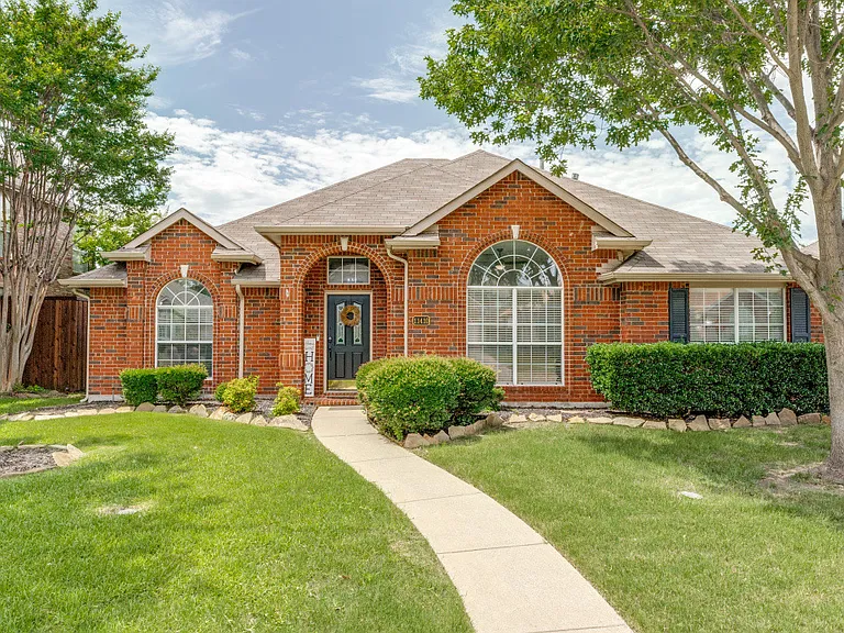 11410 New Orleans Dr — Photo 1