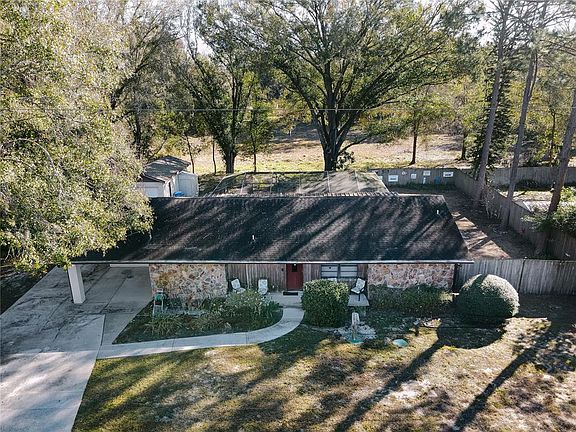 3rd image of 18305 Oakdale Rd