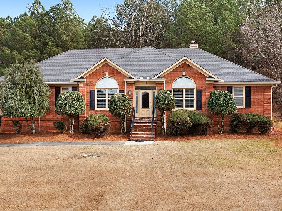 1st image of 16 Club View Dr SE