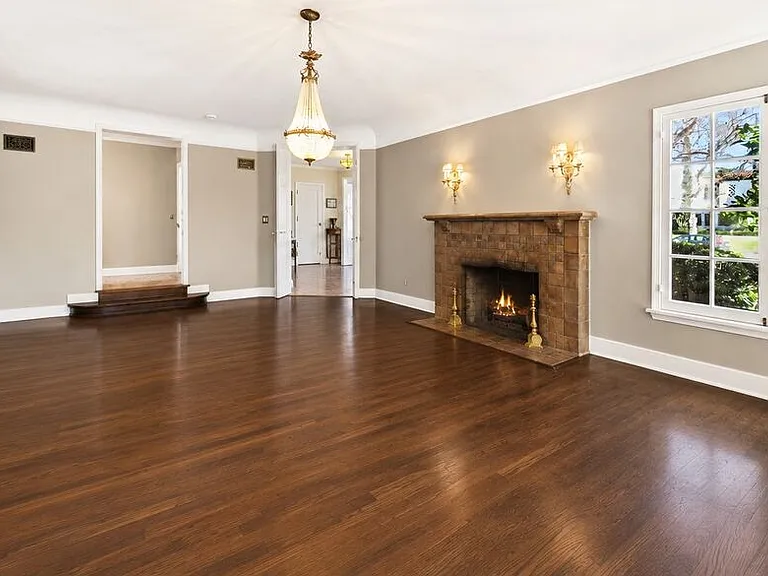 401 N McCadden Pl — Photo 7