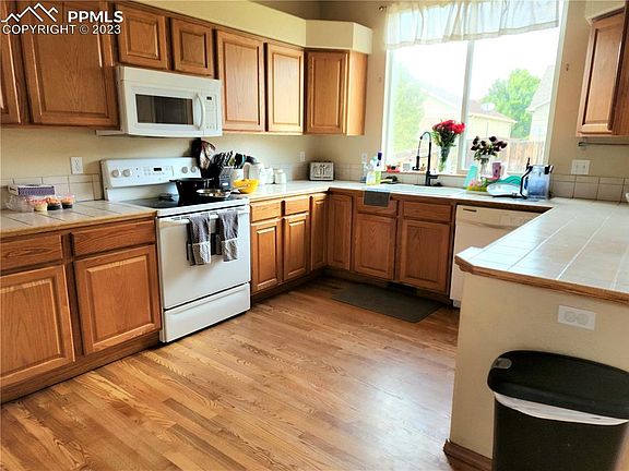 4th image of 7326 Manistique Dr