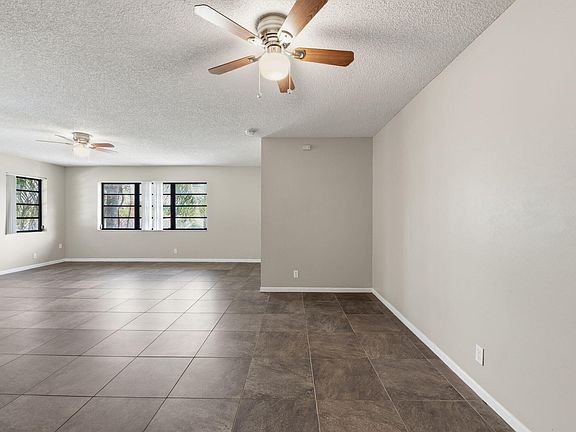 3rd image of 1769 NE 40th Place #506