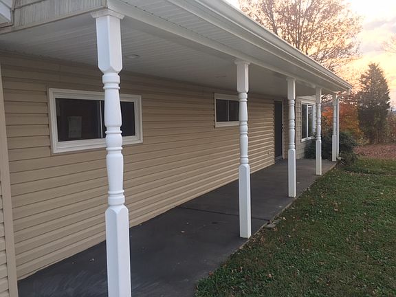 4th image of 628 Rock Springs Dr