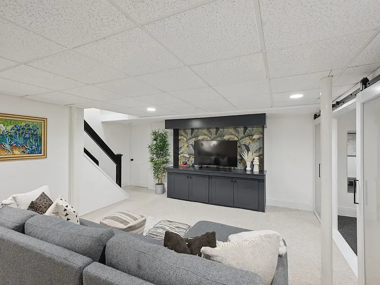 21 Georgica Woods Ln — Photo 21