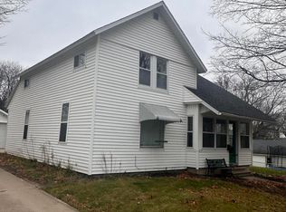 218 W Osceola Ave, Reed City, MI 49677