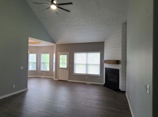 809 E Bayshore Dr, Ozark, MO 65721
