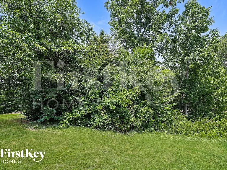 350 Prescott Dr — Photo 17